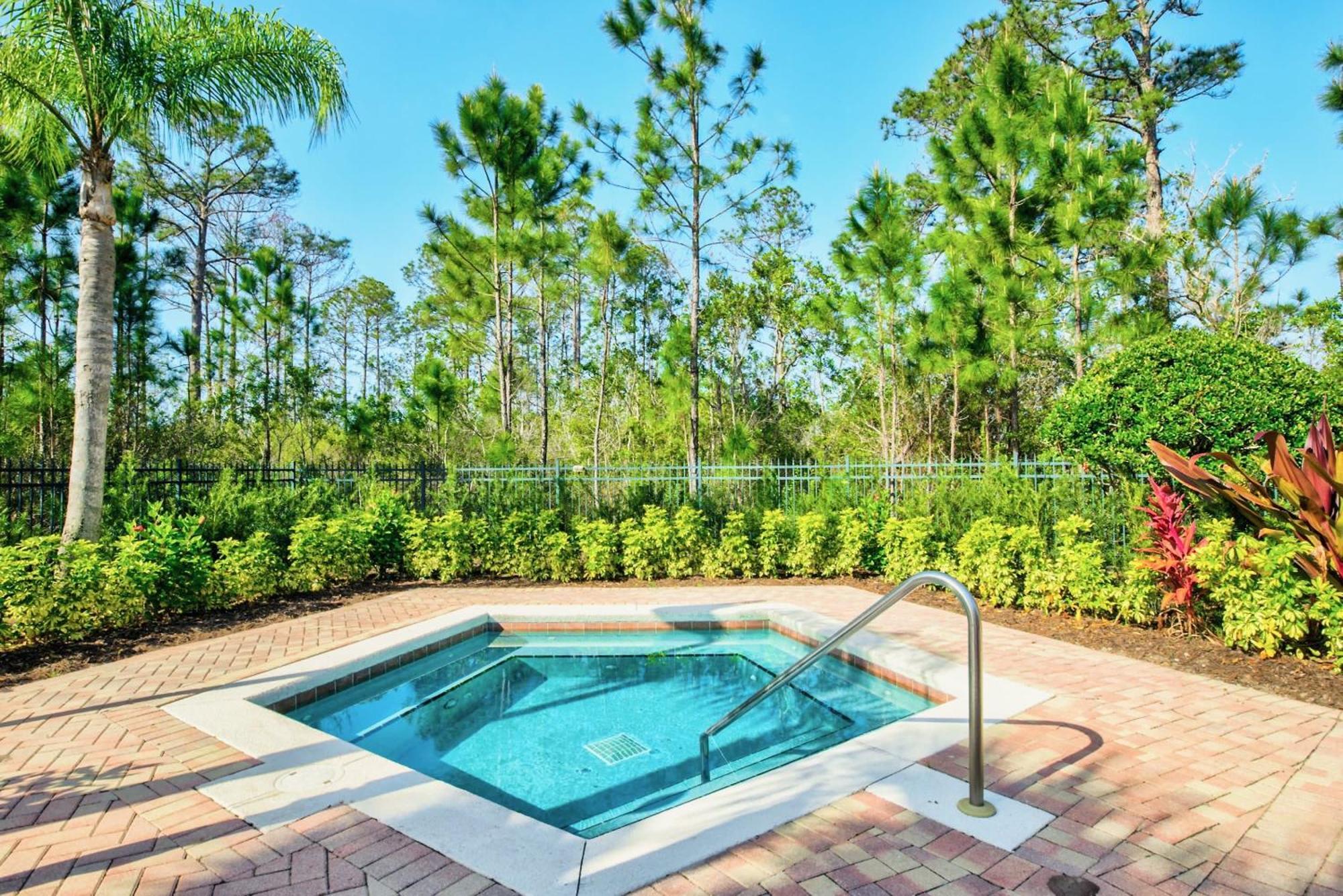 2Br Condo With Shared Pool & Hot Tub, Near Disney! ออร์ลันโด ภายนอก รูปภาพ