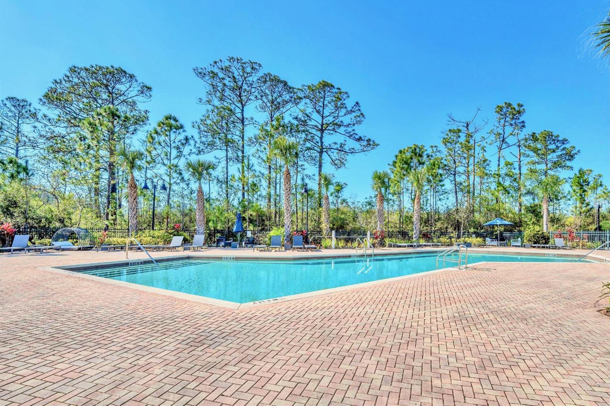 2Br Condo With Shared Pool & Hot Tub, Near Disney! ออร์ลันโด ภายนอก รูปภาพ